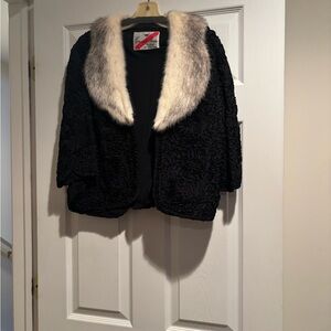 Vintage Elegant Jacket with Fur Collar